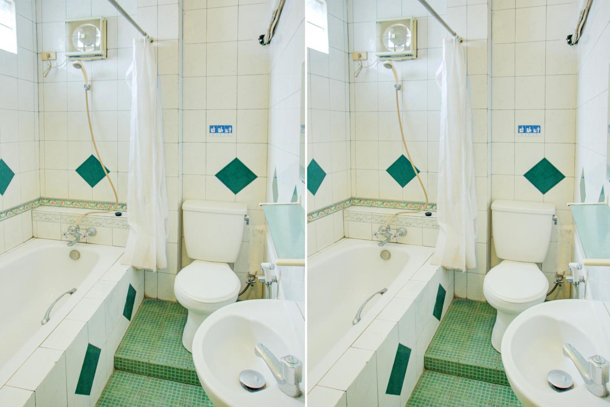 Townhouse Oak Palembang Near Jembatan Ampera Formerly Azzura Hotel Εξωτερικό φωτογραφία