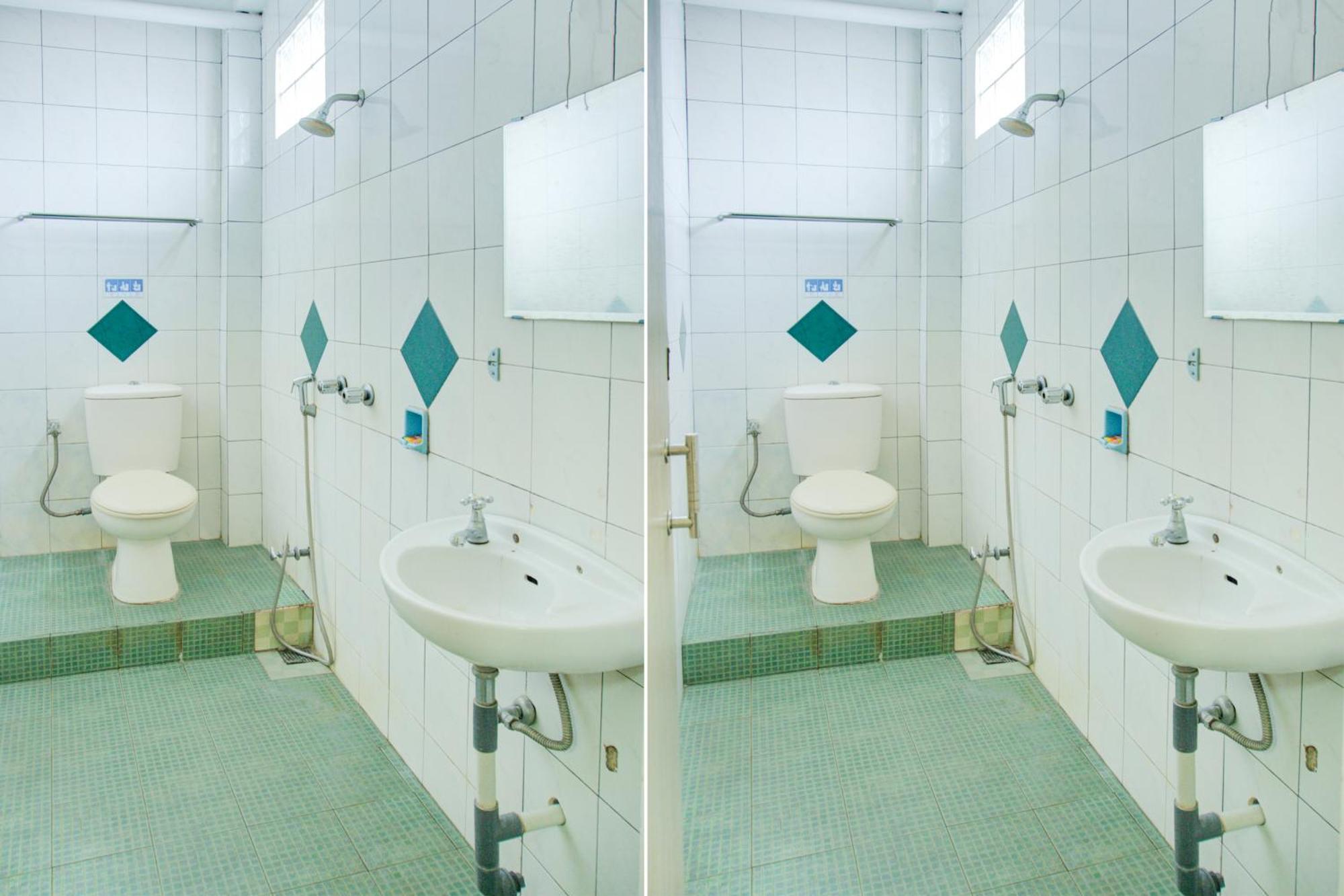 Townhouse Oak Palembang Near Jembatan Ampera Formerly Azzura Hotel Εξωτερικό φωτογραφία