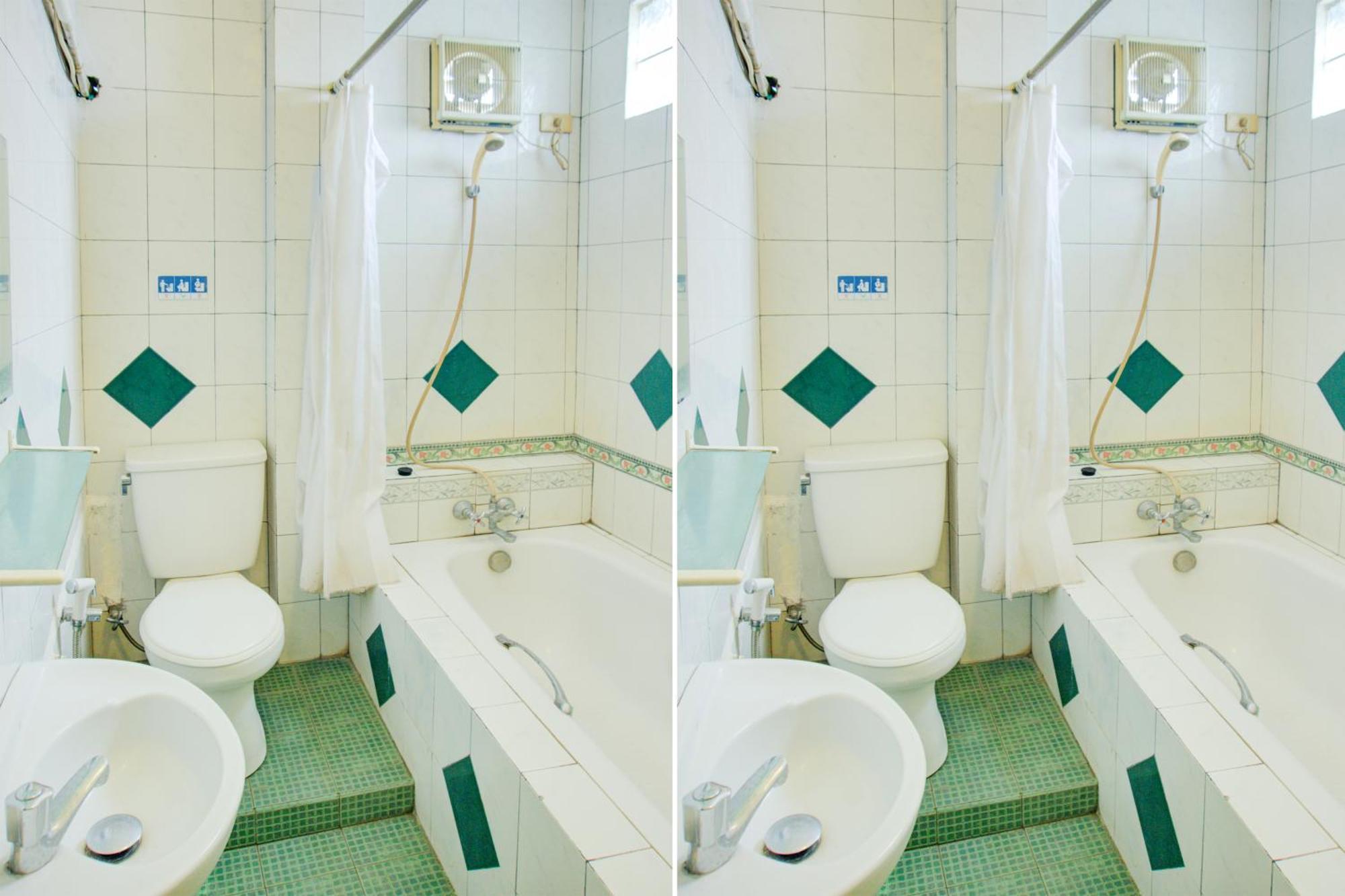 Townhouse Oak Palembang Near Jembatan Ampera Formerly Azzura Hotel Εξωτερικό φωτογραφία